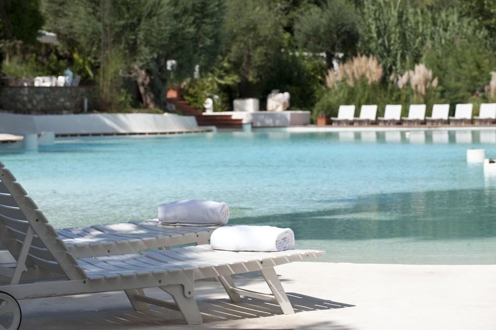 Ostuni A Mare Hotel Bagian luar foto