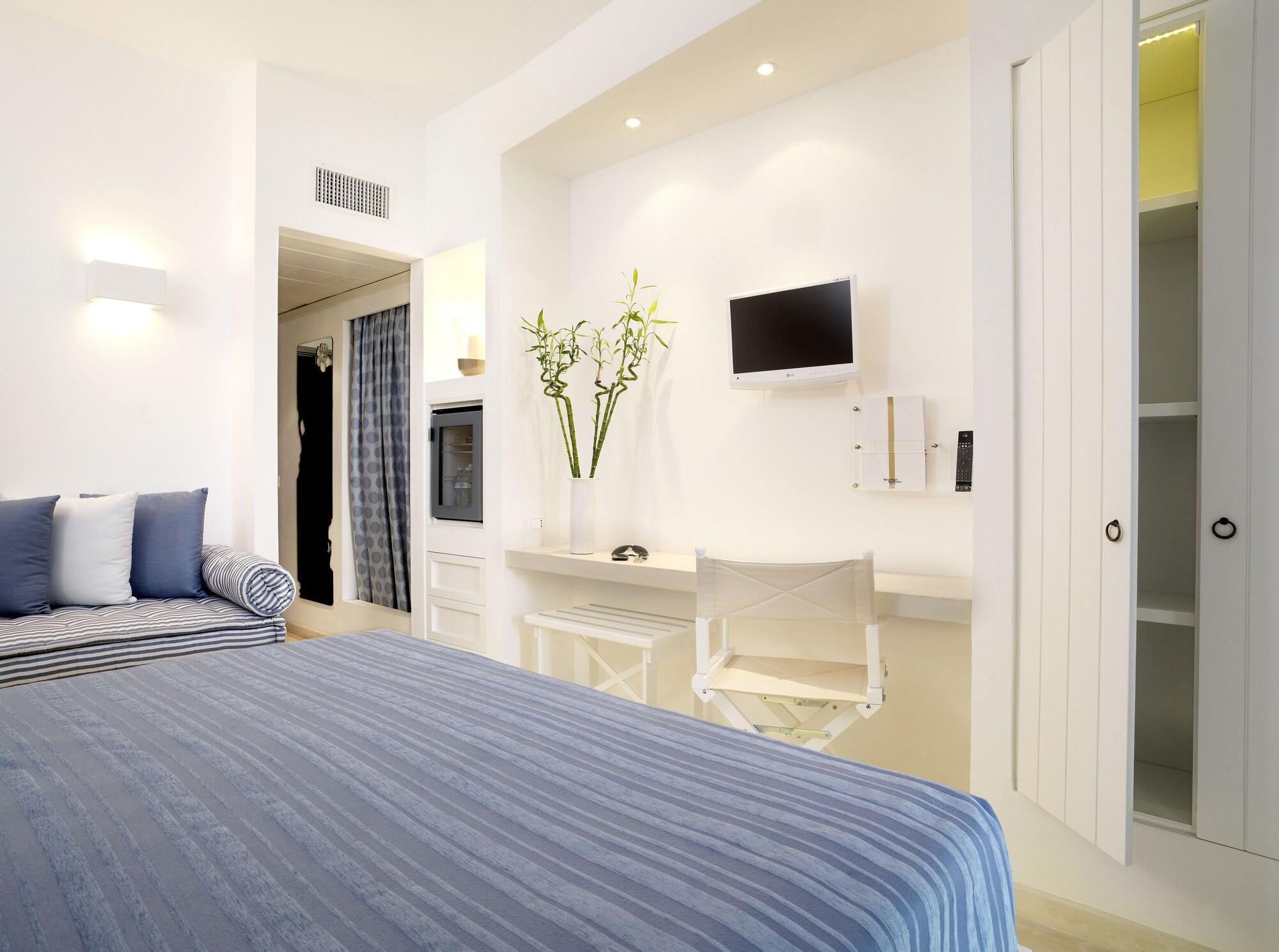 Ostuni A Mare Hotel Bagian luar foto