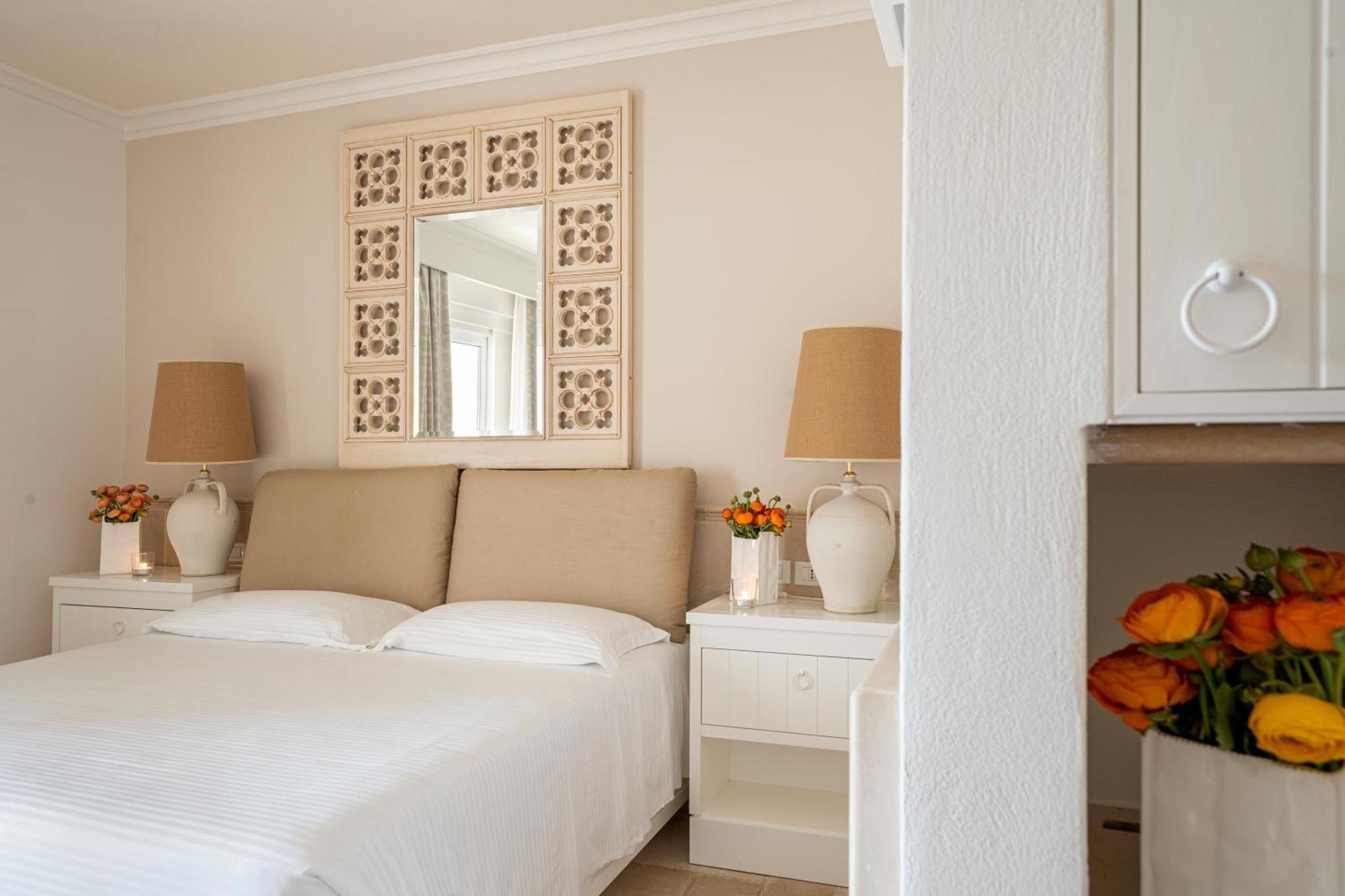Ostuni A Mare Hotel Bagian luar foto