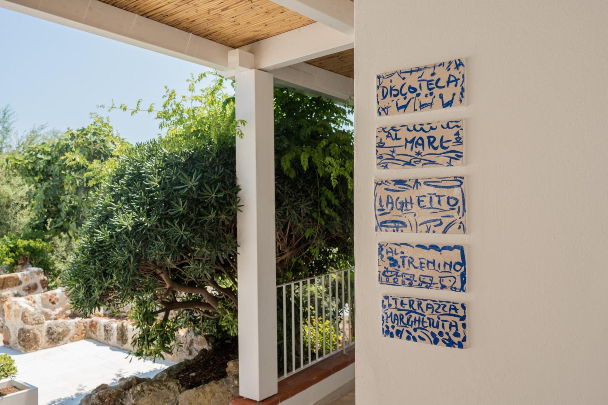 Ostuni A Mare Hotel Bagian luar foto