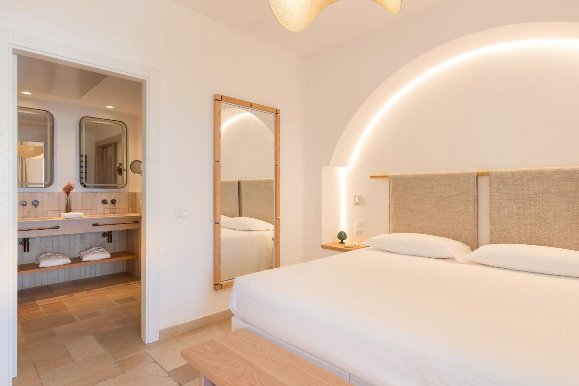 Ostuni A Mare Hotel Bagian luar foto